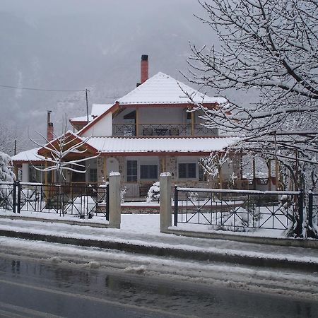Guesthouse Agnandi Като-Лутракі Екстер'єр фото