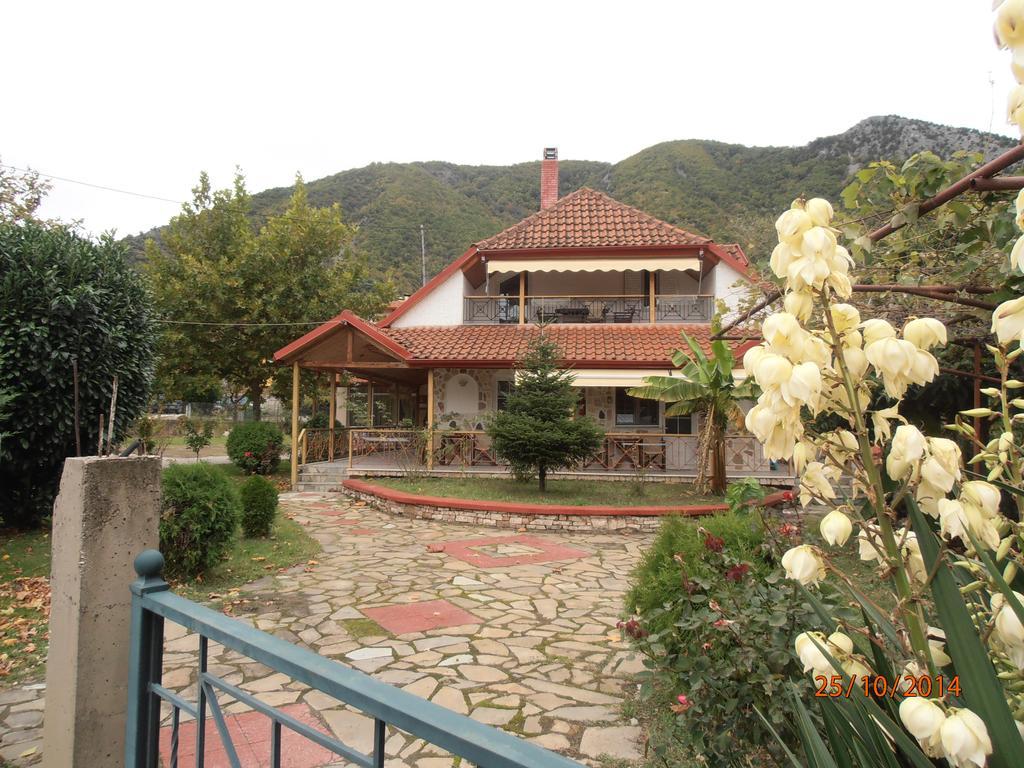 Guesthouse Agnandi Като-Лутракі Номер фото