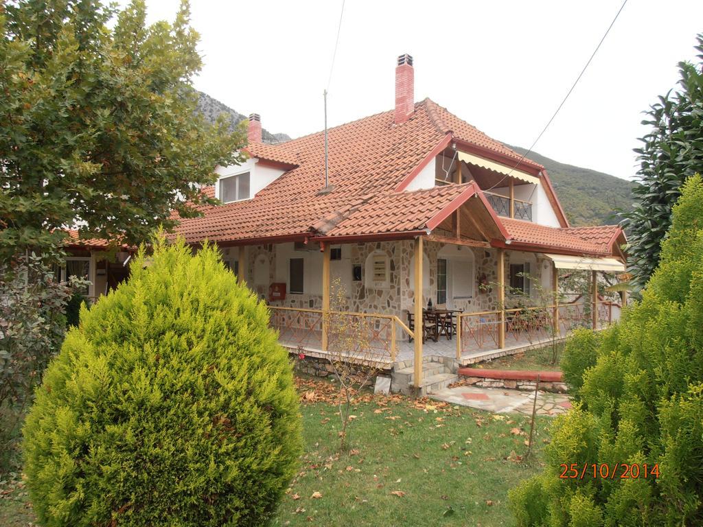 Guesthouse Agnandi Като-Лутракі Номер фото
